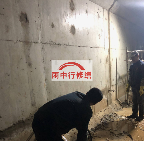 乌海水池堵漏的具体施工方法主要取决于漏水的具体原因？